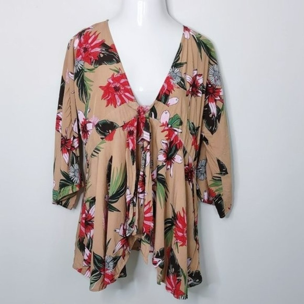 Simple Suzanne Bistro Tan Floral Coverup Top Large